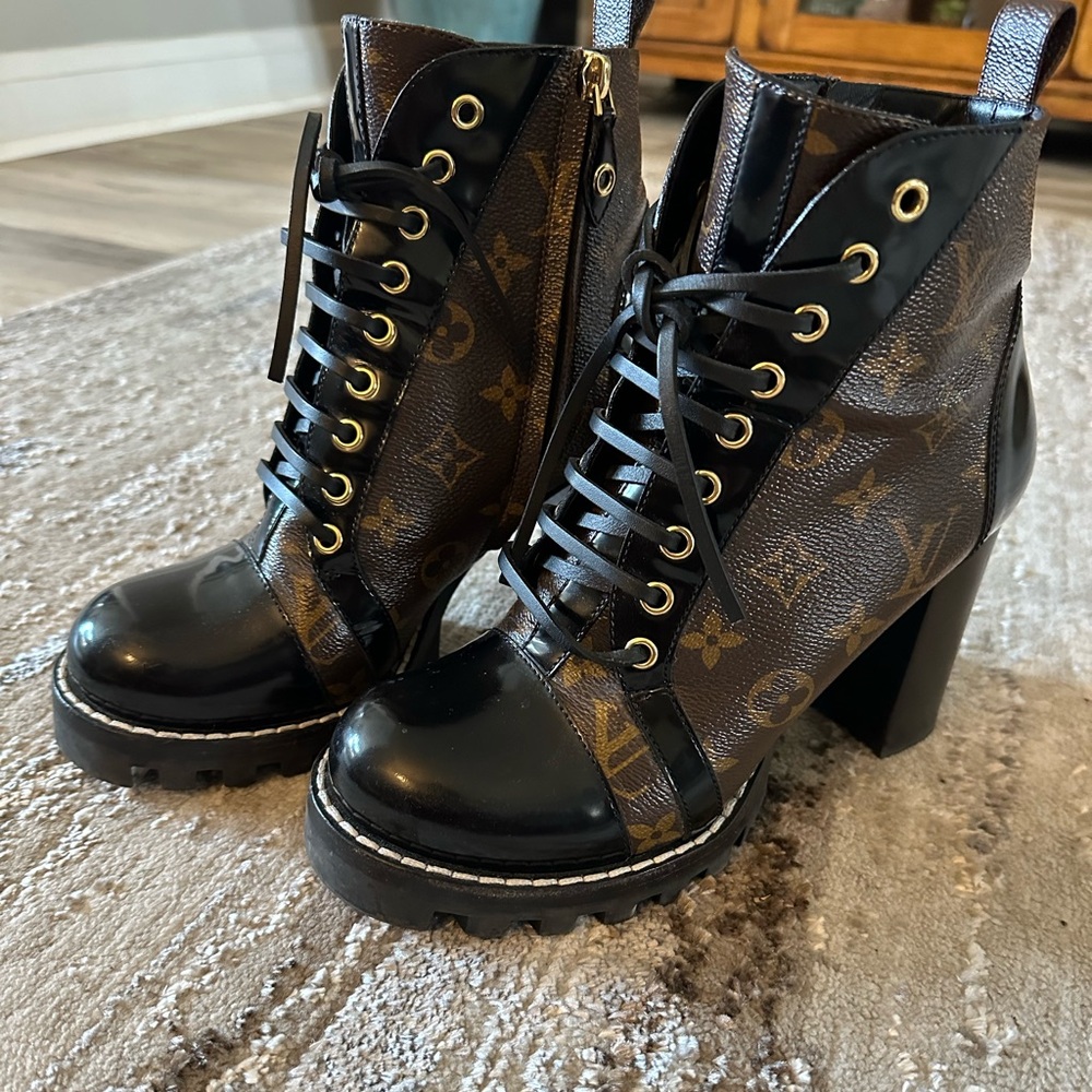 Designer Boots - Picture 5 of 6